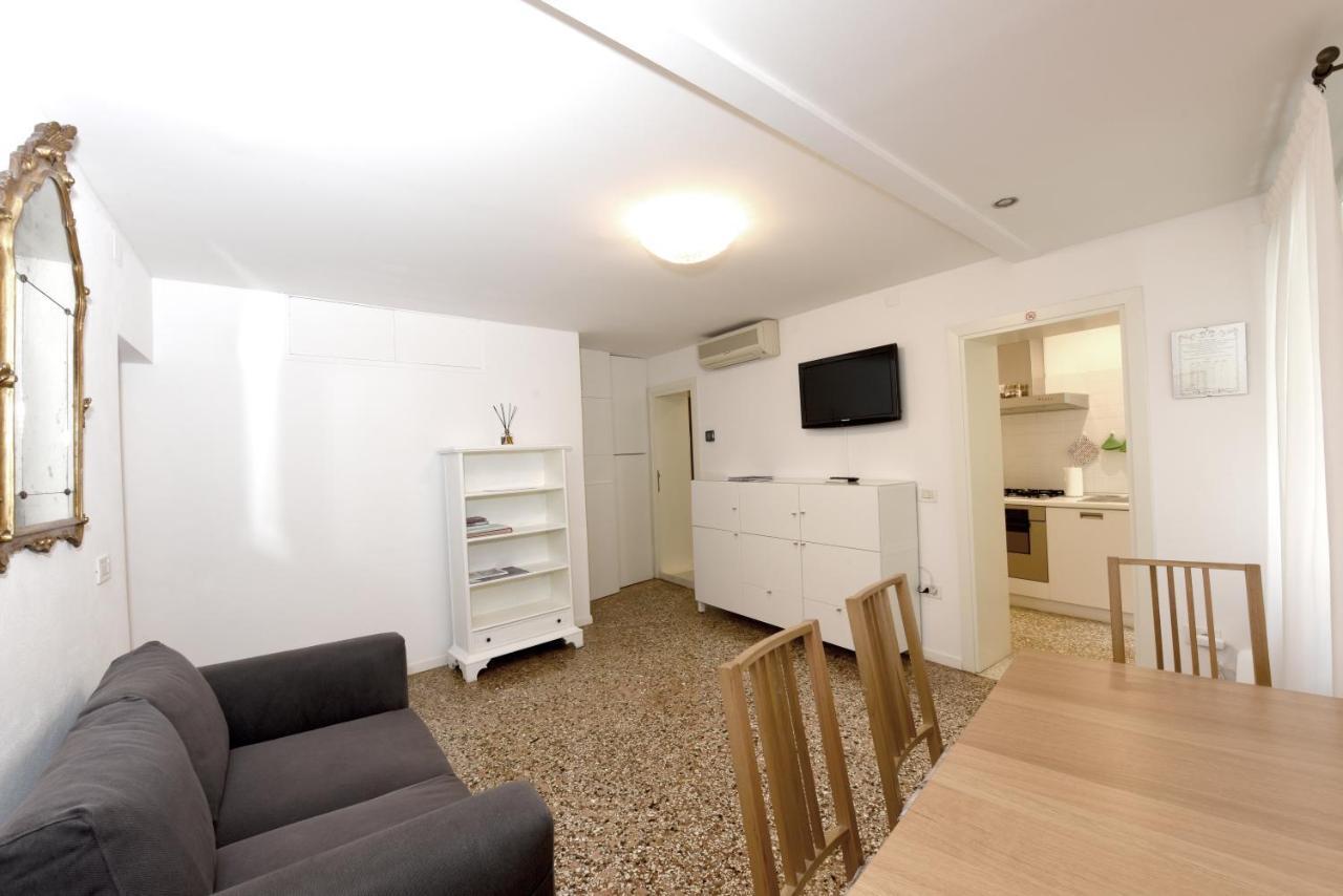 Casa Ai Greci - Central Apt In Castello Venice Exterior photo